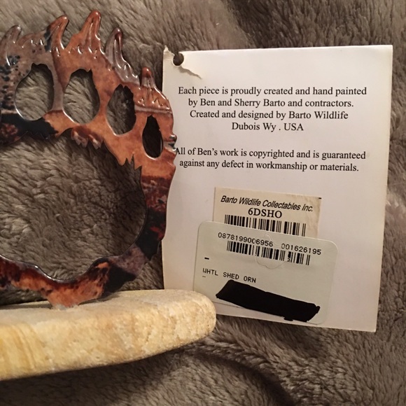 Original paw decoration created and designed by Barto Wildlife, Dubois,Wy. - Picture 7 of 9